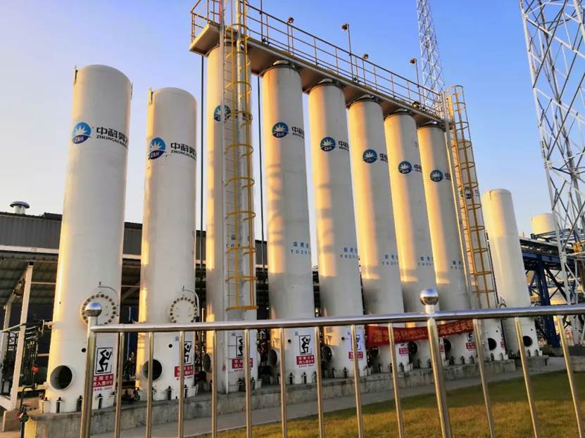 Argon supply, recovery and purification